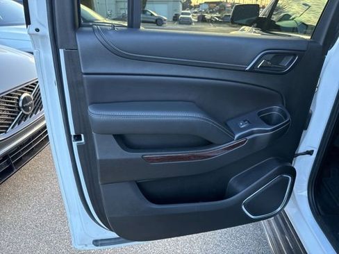 Used 2018 GMC Yukon XL SLT image 15