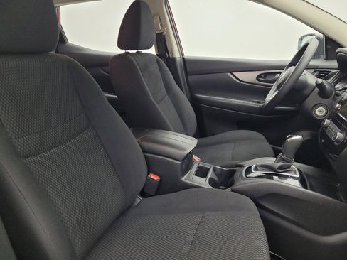 Used 2019 Nissan Rogue Sport S image 21