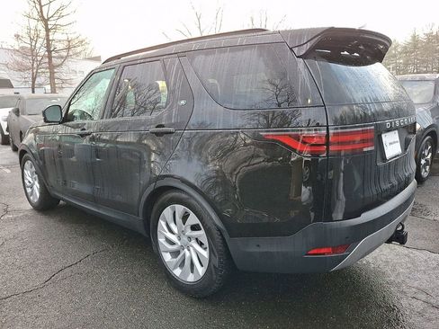 Used 2025 Land Rover Discovery S image 6