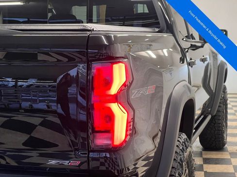 Used 2024 Chevrolet Colorado ZR2 image 14