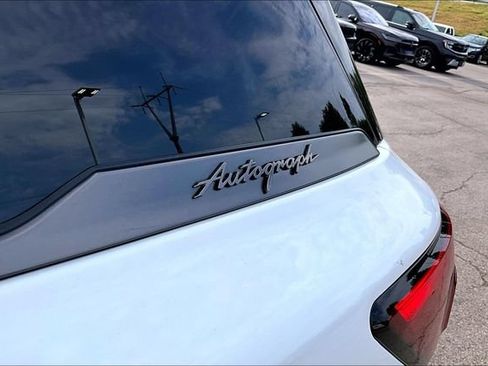 Used 2026 INFINITI QX60 Autograph w/ Dark Cargo Package AWD/4WD image 8
