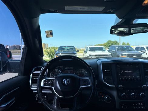 Used 2019 RAM 1500 Big Horn AWD/4WD image 15