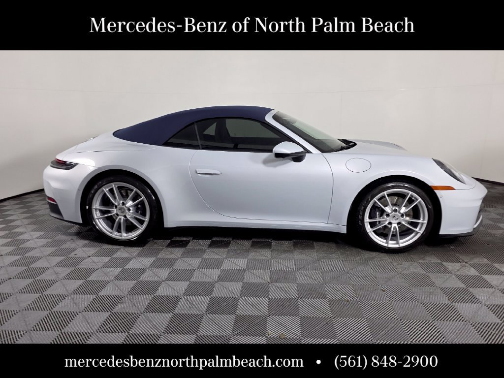 Used 2026 Porsche 911 Carrera RWD image 8