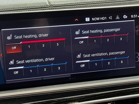 Used 2020 BMW X7 M50i w/ Dynamic Handling Package image 5