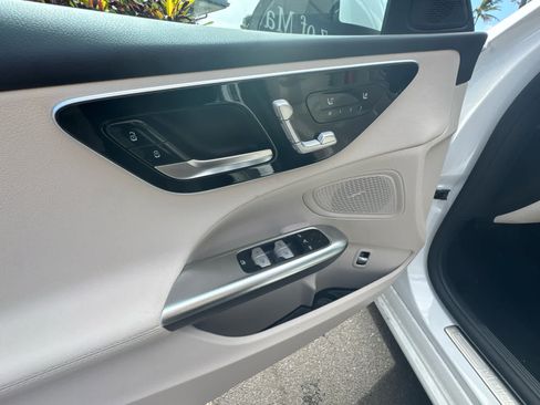 Used 2025 Mercedes-Benz C 300 Sedan image 10