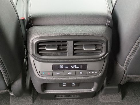 New 2026 Honda Pilot Touring image 16