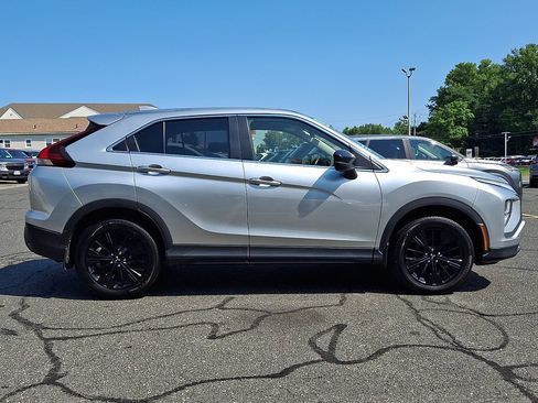 Used 2022 Mitsubishi Eclipse Cross LE AWD/4WD image 7