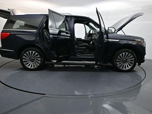 Used 2021 Lincoln Navigator Reserve w/ Luxury Package image 42