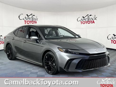 New 2026 Toyota Camry SE FWD image 1