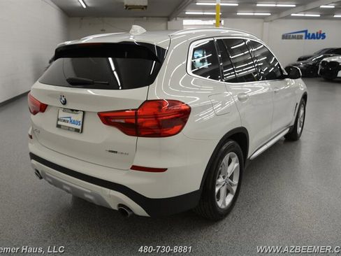 Used 2019 BMW X3 sDrive30i w/ Driving Assistance Package image 9