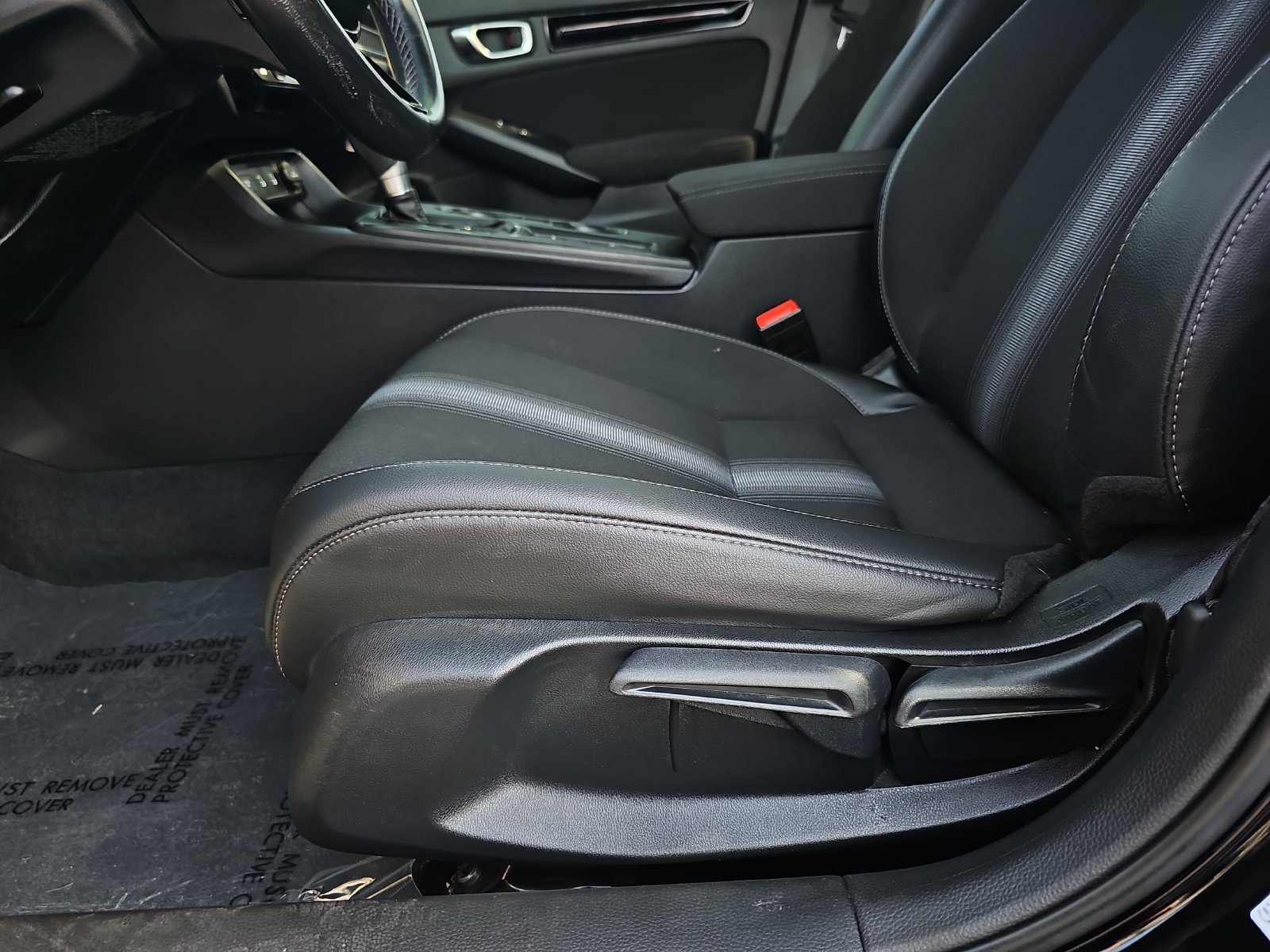 Used 2025 Honda Civic Sport image 29