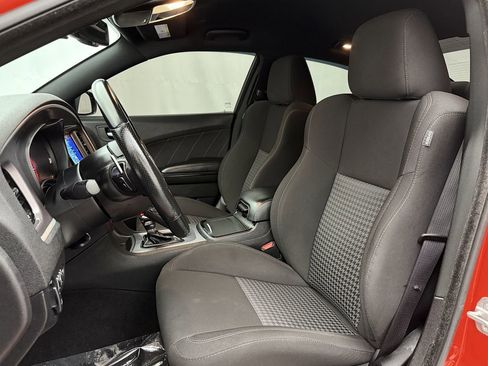 Used 2021 Dodge Charger R/T w/ Blacktop Package image 9