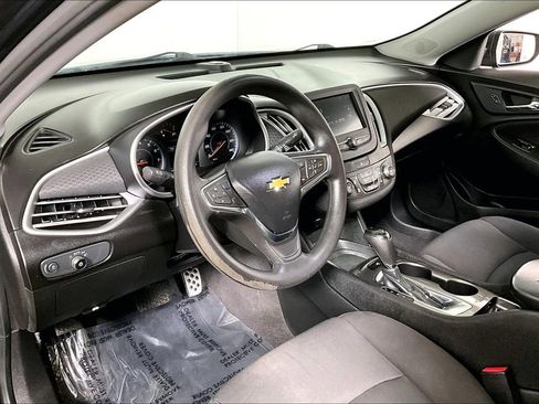 Used 2017 Chevrolet Malibu LS image 12