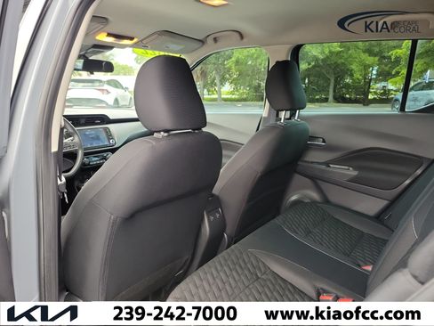 Used 2022 Nissan Kicks SV FWD image 13