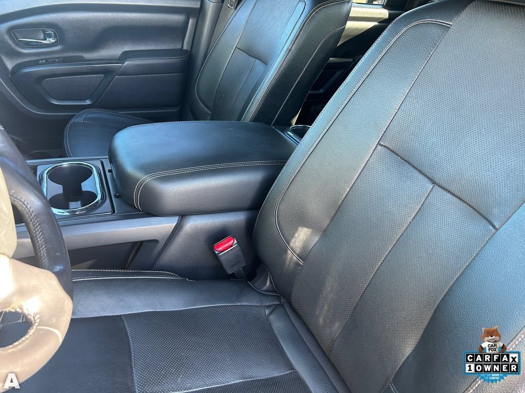 Used 2019 Nissan Titan SL w/ Midnight Edition AWD/4WD image 18