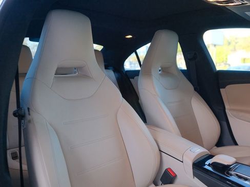 Used 2020 Mercedes-Benz CLA 250 image 25