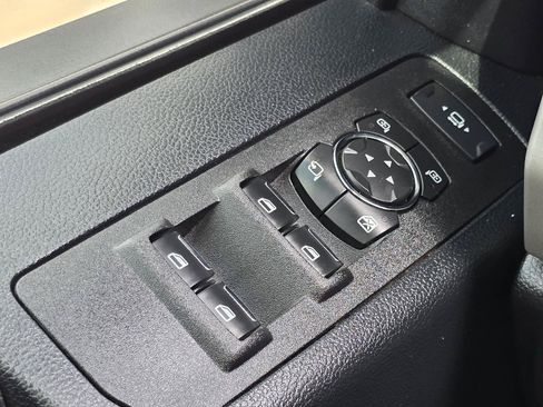 Used 2021 Ford F250 Lariat AWD/4WD image 11