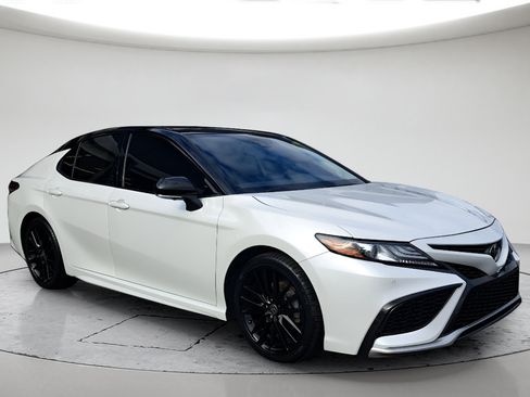 Used 2024 Toyota Camry XSE w/ Navigation Package FWD image 1