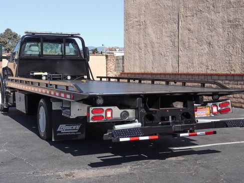 Used 2023 Ford F650 2WD Regular Cab Super Duty image 12