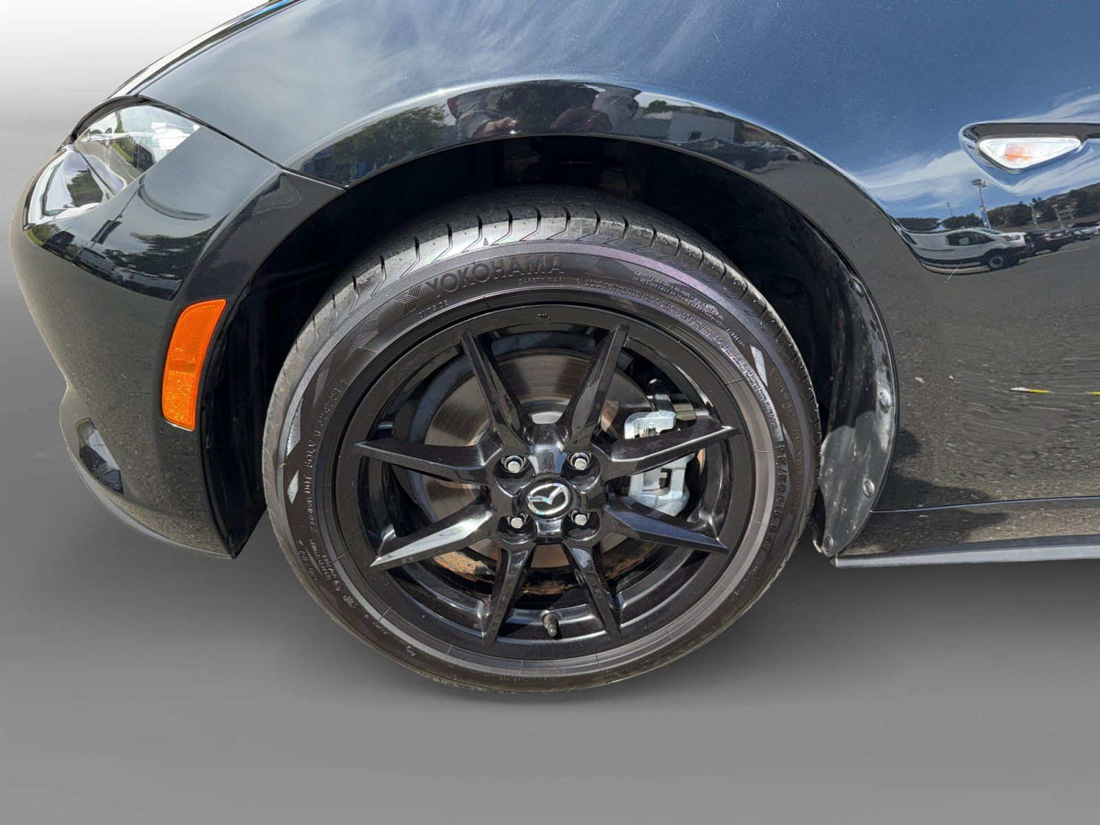 Used 2022 MAZDA MX-5 Miata Sport RWD image 9