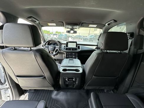 Certified 2022 Chevrolet Suburban LT RWD image 29