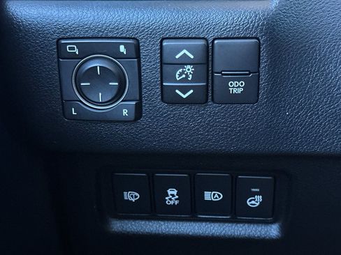 Used 2022 Lexus GX 460 w/ Black Line Special Edition AWD/4WD image 35