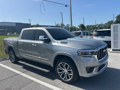 Used 2025 RAM 1500 Tungsten AWD/4WD image 7