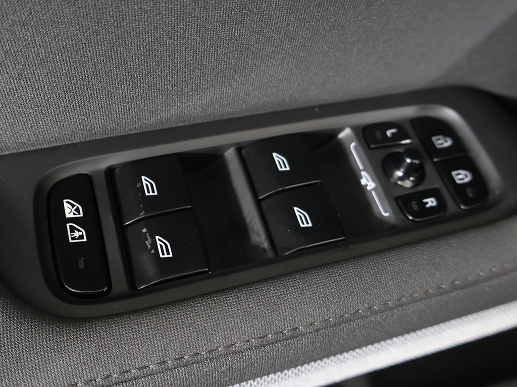 Used 2024 Polestar Polestar 2 AWD/4WD image 39