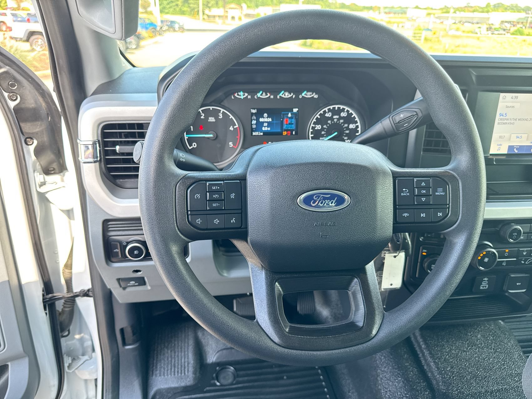 Used 2025 Ford F350 XL AWD/4WD image 14