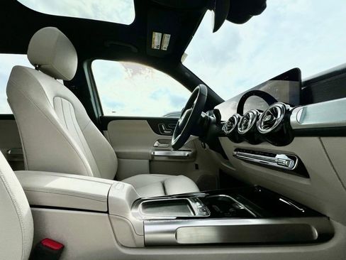 Certified 2026 Mercedes-Benz GLB 250 4MATIC image 16