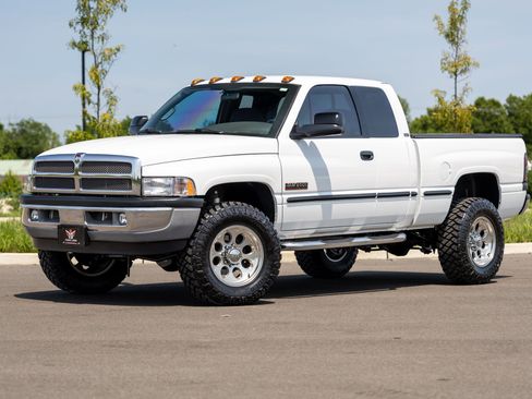 Used 2002 Dodge Ram 2500 Truck 4x4 Quad Cab image 5
