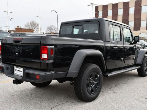 New 2026 Jeep Gladiator Sport image 6