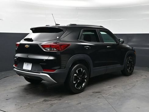 Used 2021 Chevrolet TrailBlazer LT w/ Convenience Package FWD image 5