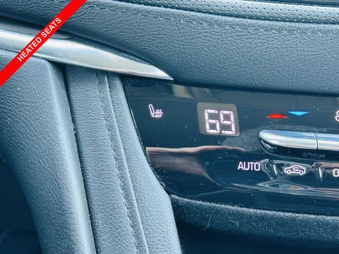 Used 2018 Cadillac XT5 Luxury w/ Driver Awareness Package image 7