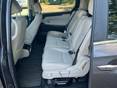 Used 2025 Honda Odyssey EX-L image 12