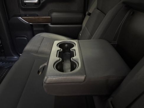 Used 2019 GMC Sierra 1500 SLE w/ Preferred Package AWD/4WD image 36