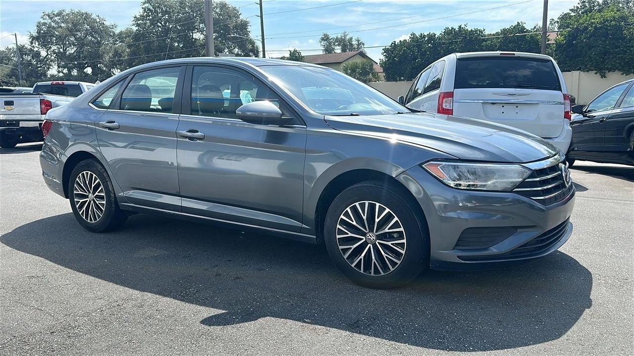 Used 2021 Volkswagen Jetta SE w/ SE Cold Weather Package FWD image 6