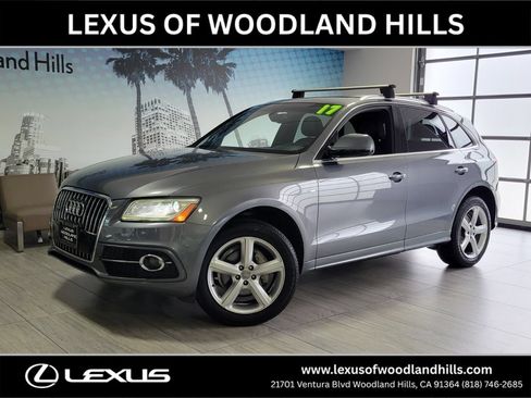 Used 2017 Audi Q5 2.0T Premium Plus w/ Technology Package AWD/4WD image 1