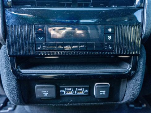 Used 2022 Jeep Wagoneer Series I w/ Convenience Group I image 33