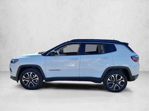 Used 2022 Jeep Compass Limited w/ Sun and Sound Group image 8