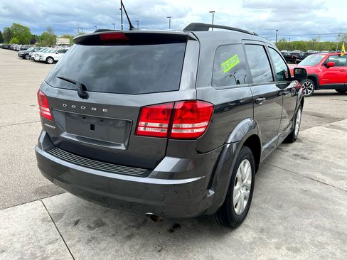 Used 2017 Dodge Journey SE image 5