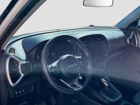 Used 2024 Kia Soul LX w/ Option Group 015 FWD image 9
