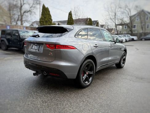 Used 2020 Jaguar F-PACE S image 8