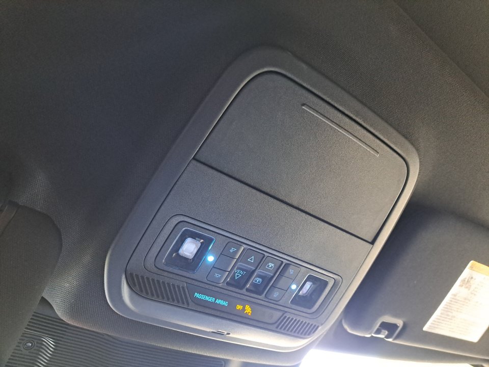Used 2023 Ford Explorer Platinum w/ Technology Package AWD/4WD image 31