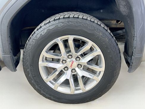 Used 2021 GMC Sierra 1500 SLT w/ SLT Premium Package AWD/4WD image 33