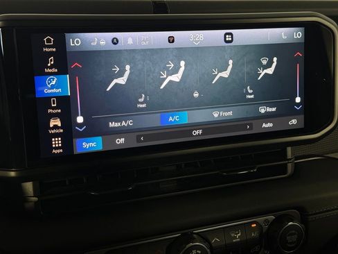 Used 2025 Jeep Wrangler Unlimited Rubicon 4xe w/ Safety Group image 19