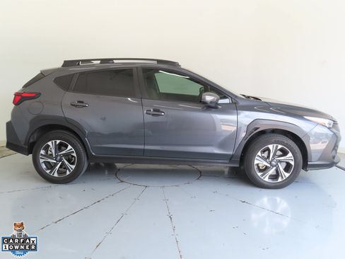 Used 2024 Subaru Crosstrek 2.0i Premium AWD/4WD image 2