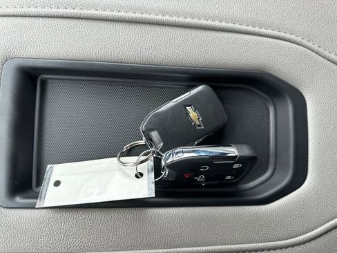 Used 2022 Chevrolet Silverado 1500 LTZ image 23