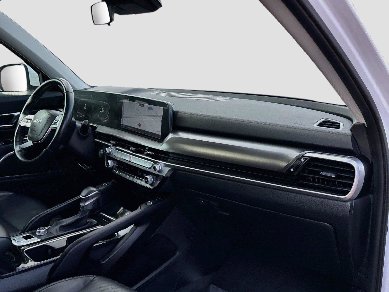 Used 2025 Kia Telluride S FWD image 32