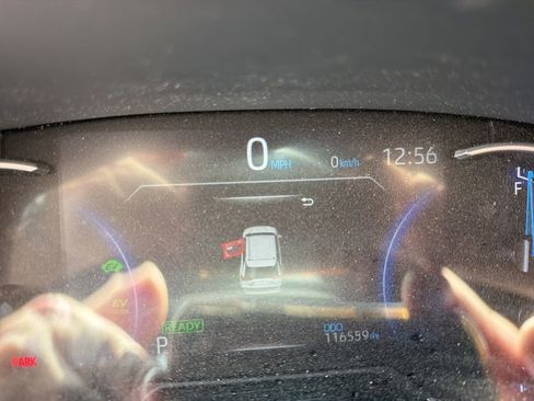Used 2021 Toyota RAV4 SE AWD/4WD image 4